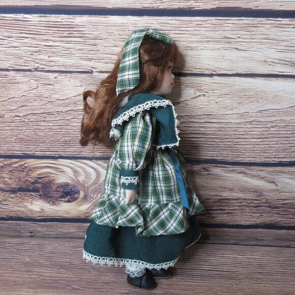 UniQue Porcelain Doll Limited Edition 16" - Lucy - Picture 6 of 7